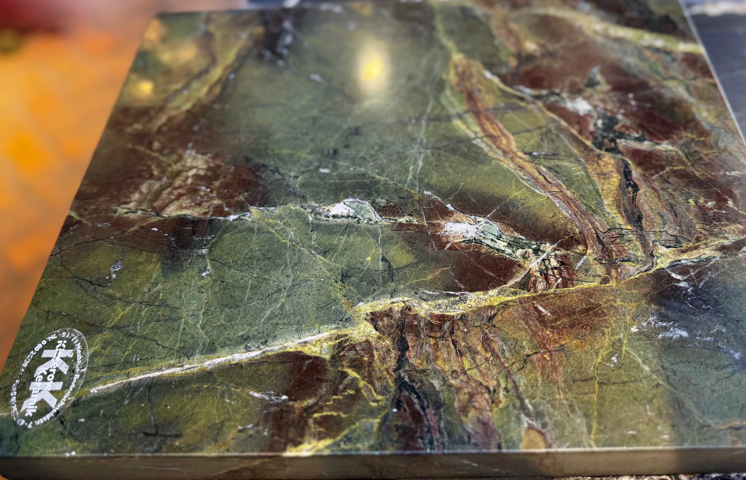 Natursteinmuster Sidney green mit schönen Adern